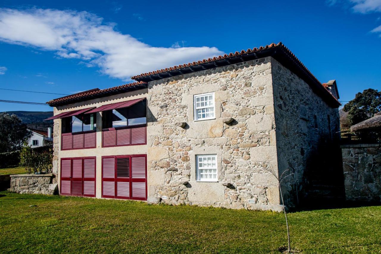 アルコス・デ・ヴァルデヴェス Casas De Sao Martinhoヴィラ エクステリア 写真
