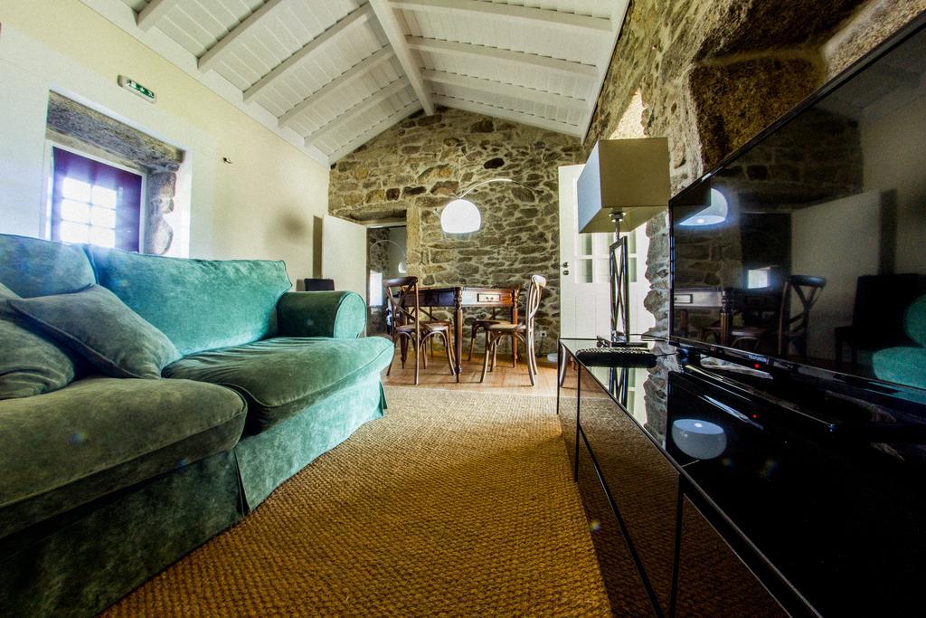 アルコス・デ・ヴァルデヴェス Casas De Sao Martinhoヴィラ 部屋 写真