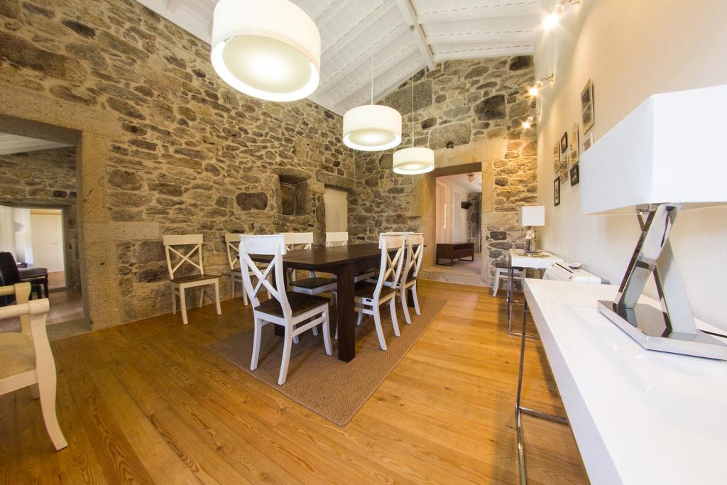 アルコス・デ・ヴァルデヴェス Casas De Sao Martinhoヴィラ 部屋 写真